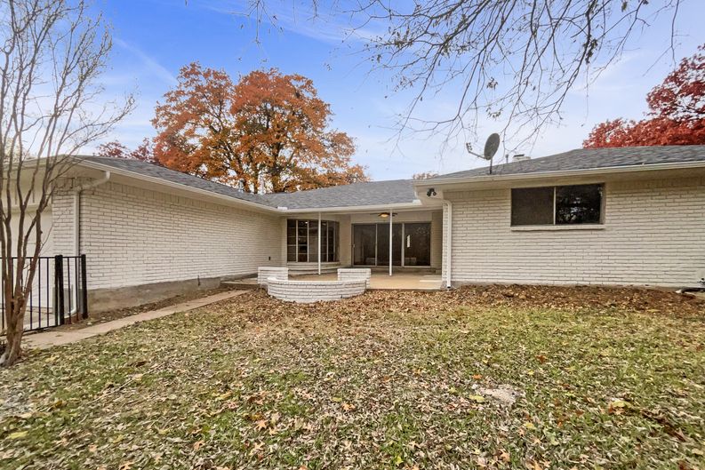 Photo 5 of 25 of 203 Westpark Dr S, McKinney, TX