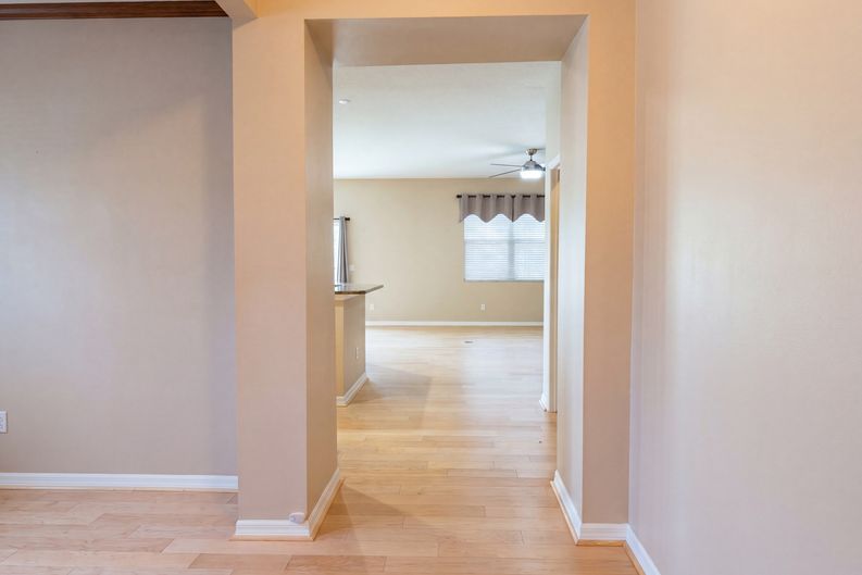 Photo 9 of 27 of 5605 Windsong Oak Dr, Leesburg, FL