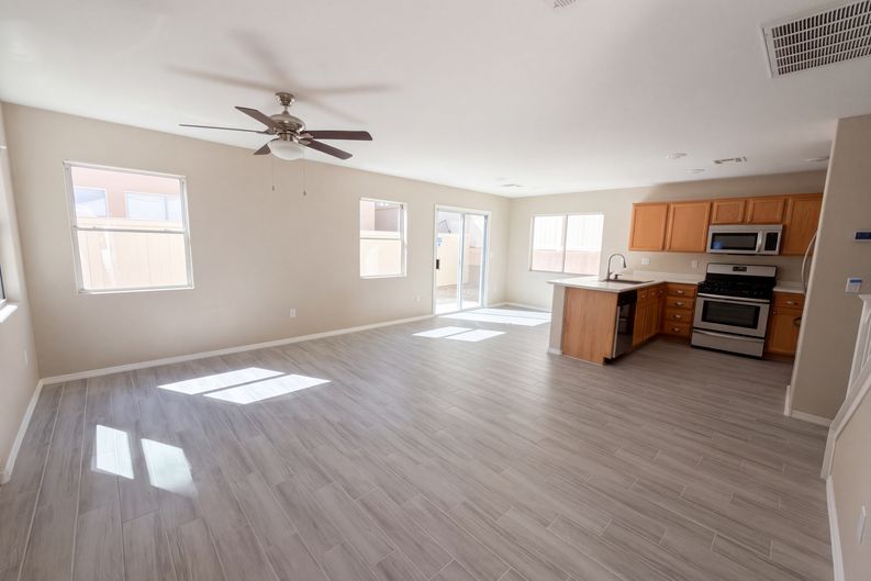 Photo 8 of 19 of 8141 Finch Feather St, Las Vegas, NV