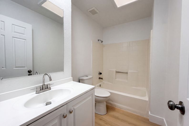 Photo 18 of 25 of 42355 Willeta Ave, Lancaster, CA