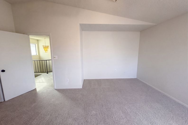 Photo 12 of 30 of 10020 W Montecito Ave, Phoenix, AZ