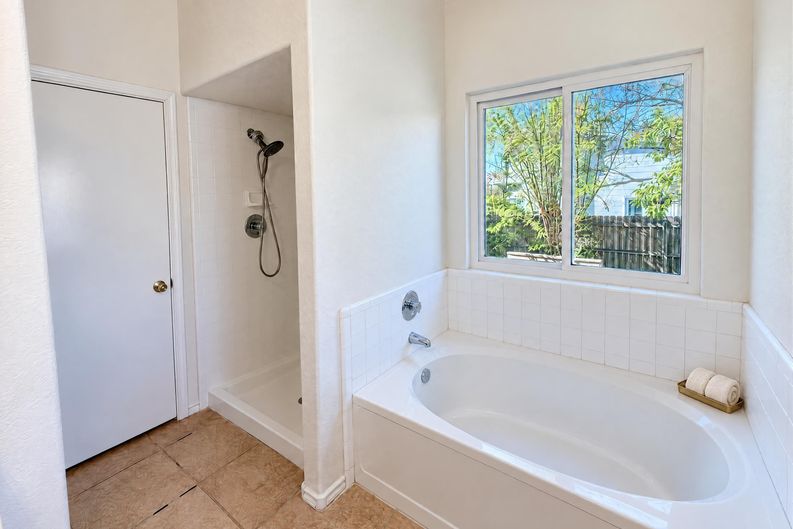 Photo 13 of 17 of 16712 Shipshaw River Dr, Leander, TX