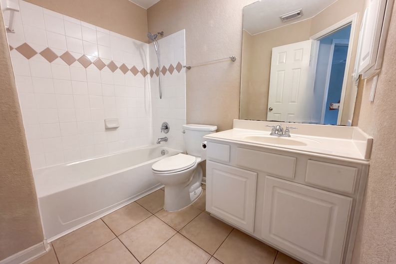 Photo 21 of 29 of 7002 Crockett Ridge Dr, Richmond, TX
