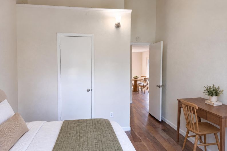 Photo 11 of 23 of 832 Brockden Dr, Mesquite, TX
