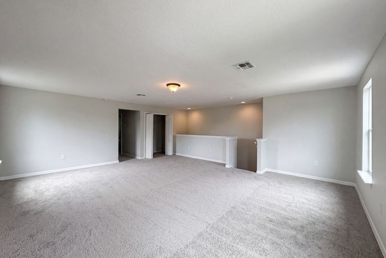 Photo 13 of 22 of 4876 Grassy Knoll Dr, Tavares, FL