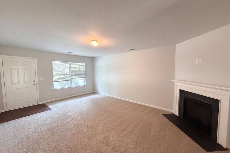 Photo 6 of 32 of 900 Etta Pl, Gastonia, NC