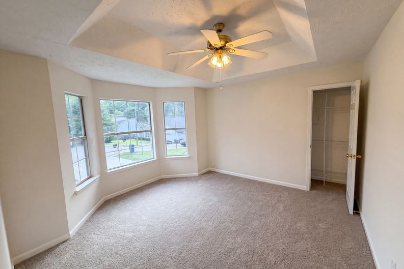 Photo 4 of 50 of 1800 Ivy Stone Ct, Buford, GA