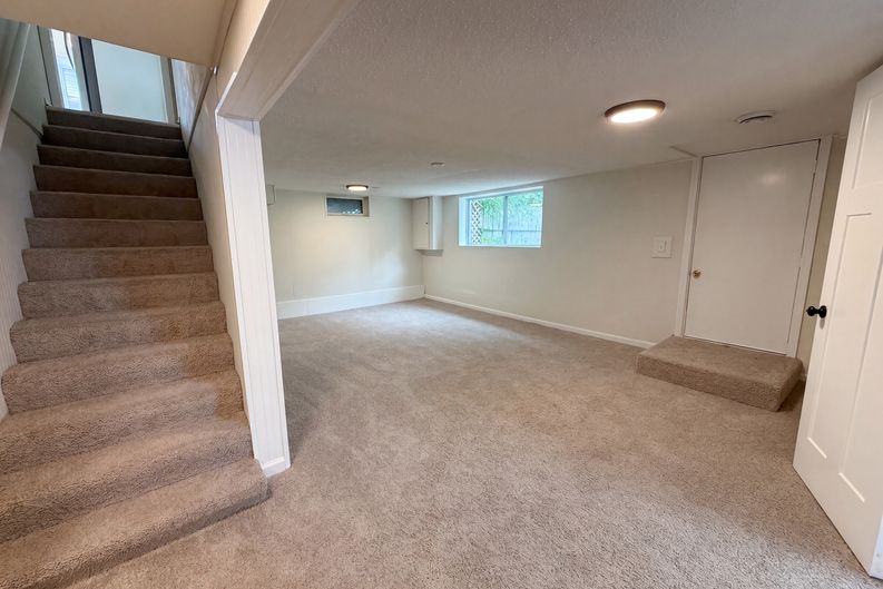 Photo 20 of 27 of 1695 Abell St, Maplewood, MN