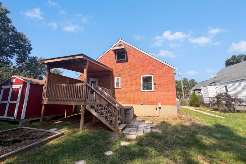 Photo 5 of 24 of 8266 Lyness Dr, Cincinnati, OH