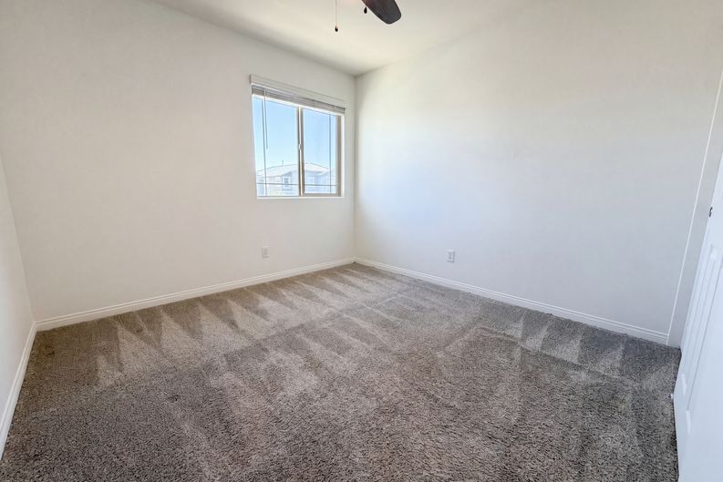 Photo 12 of 22 of 6238 Ashley Hills Ave, Las Vegas, NV