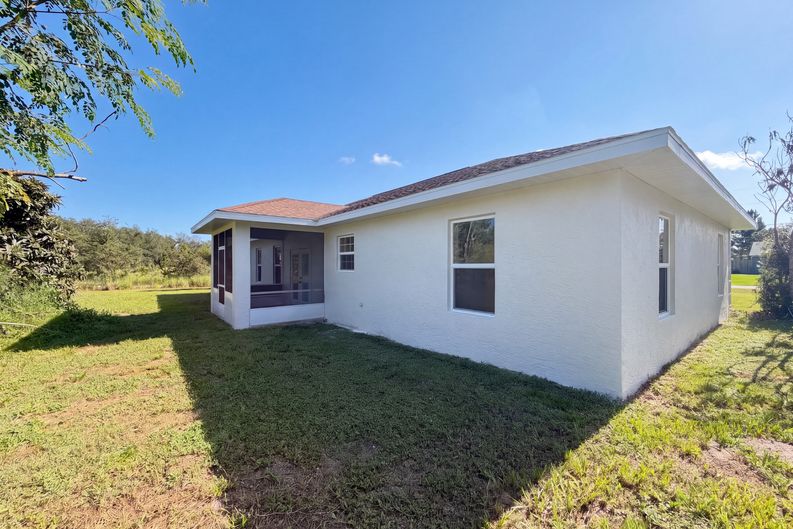 Photo 5 of 19 of 2925 N Lowell Rd, Avon Park, FL