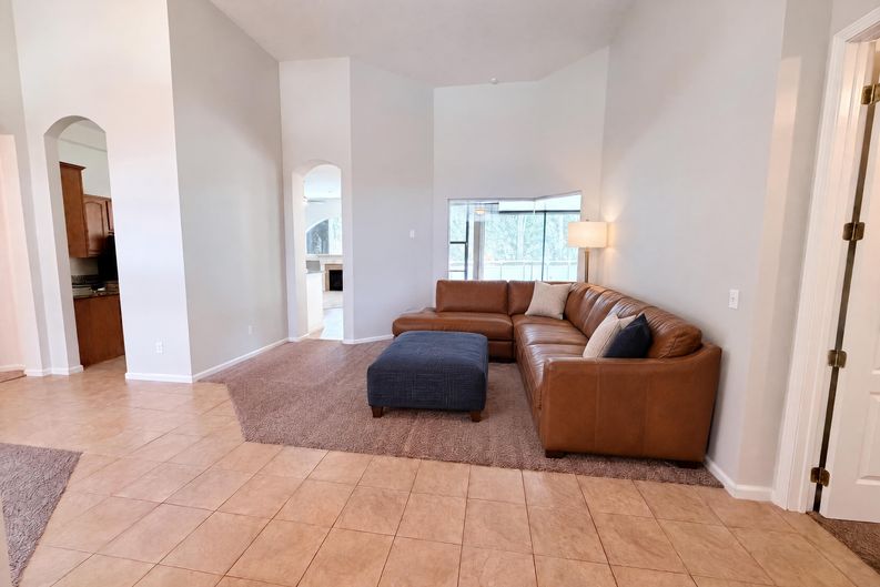 Photo 7 of 21 of 845 Songbird Dr, Orange Park, FL