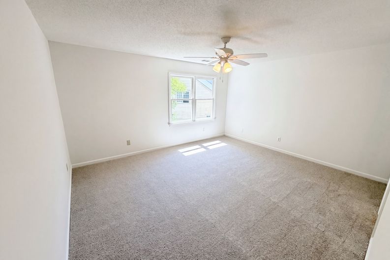 Photo 15 of 26 of 1150 Magnolia Way SE, Smyrna, GA