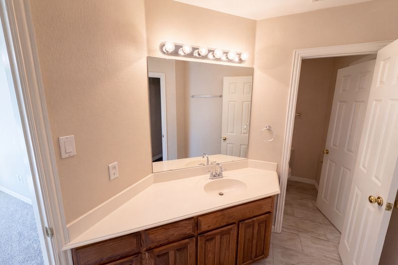 Photo 19 of 29 of 9313 Dosier Cv W, Fort Worth, TX