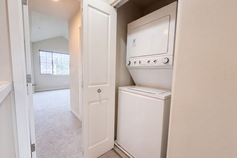 Photo 17 of 21 of 28428 SW Villebois Dr N, Wilsonville, OR