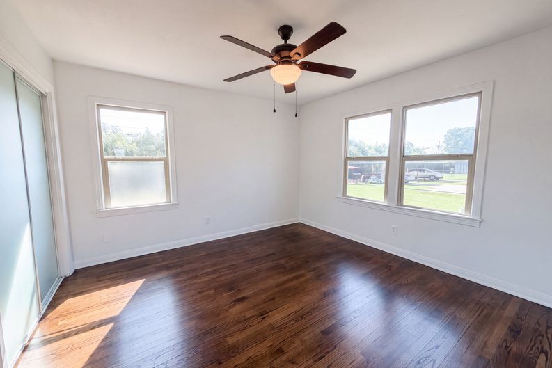 Photo 4 of 17 of 2901 Acton School Rd, Granbury, TX