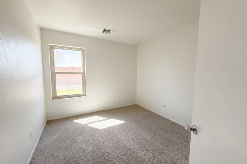 Photo 14 of 19 of 12609 W Pasadena Ave, Litchfield Park, AZ
