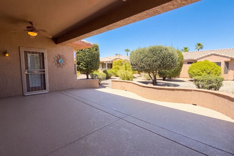 Photo 5 of 34 of 17220 W Cordova Ct, Surprise, AZ