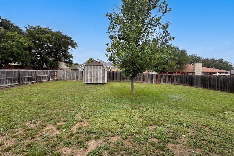 Photo 17 of 19 of 313 Crowfoot Dr, Harker Heights, TX