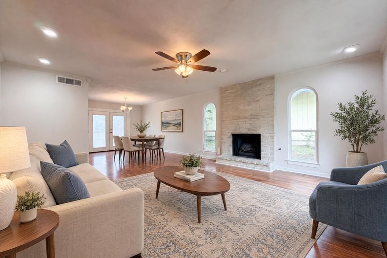 Photo 3 of 17 of 13930 Winding Hl, San Antonio, TX