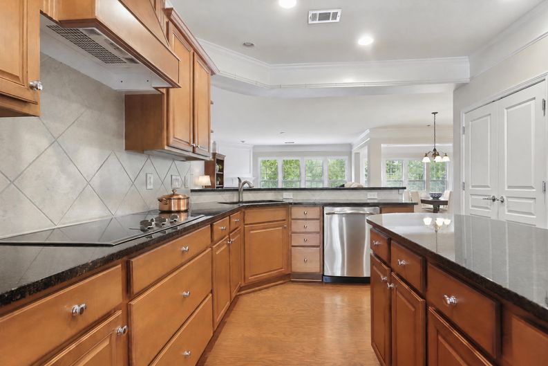 Photo 12 of 46 of 443 Tallulah Dr, Griffin, GA