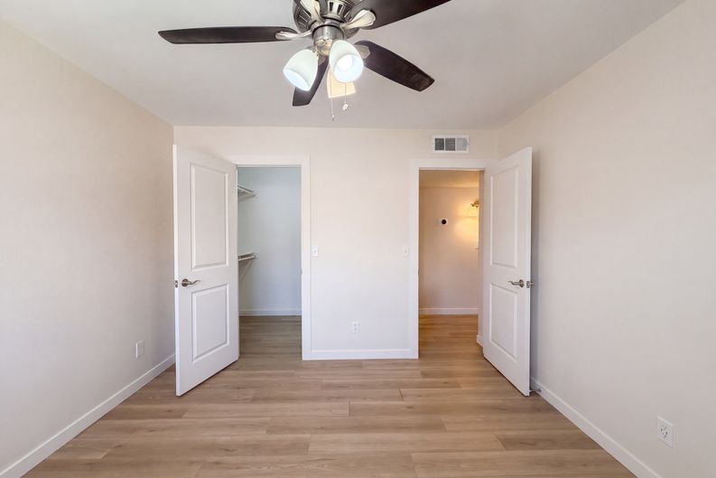 Photo 13 of 26 of 3511 E Baseline Rd, Phoenix, AZ