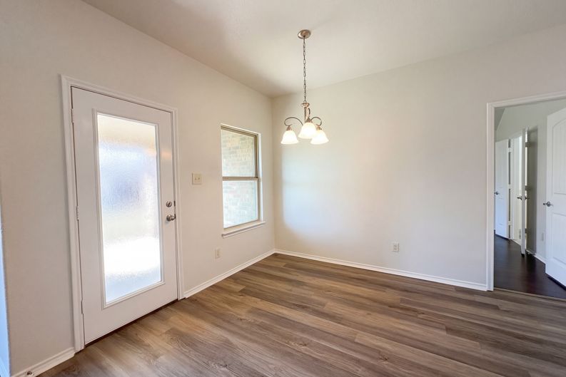 Photo 9 of 17 of 5591 Coventry Dr, Prosper, TX