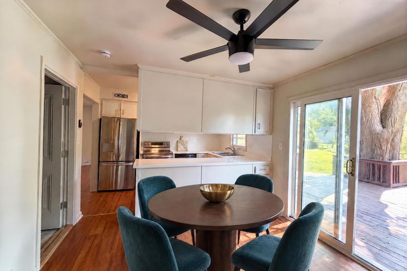 Photo 6 of 13 of 11615 W 68th St, Shawnee, KS