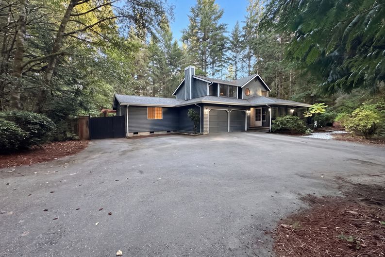 Photo 40 of 44 of 7423 Ebbert Dr SE, Port Orchard, WA