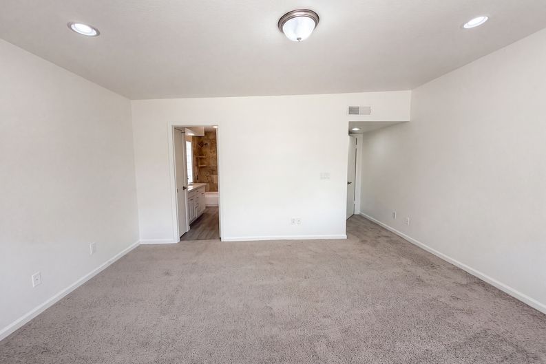 Photo 4 of 22 of 6915 W Cherry Hills Dr, Peoria, AZ