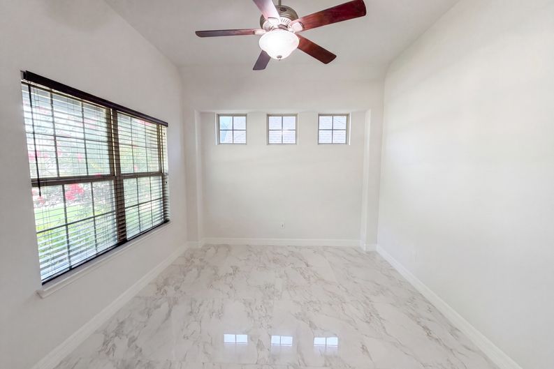 Photo 10 of 19 of 1604 Hollowback Dr, Leander, TX