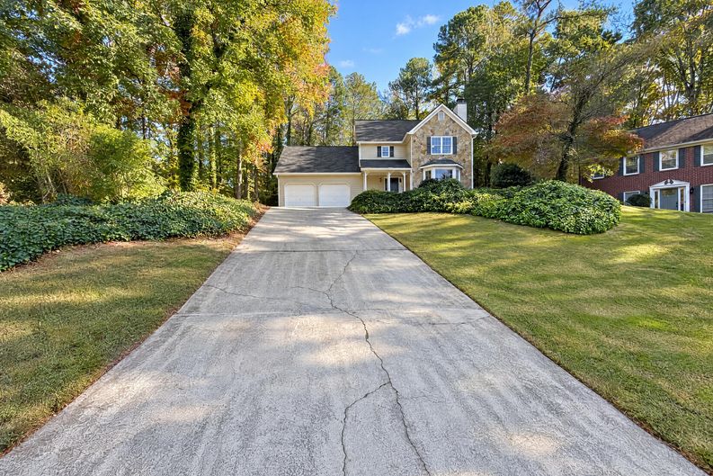 Photo 22 of 25 of 1454 Milford Ct S, Marietta, GA
