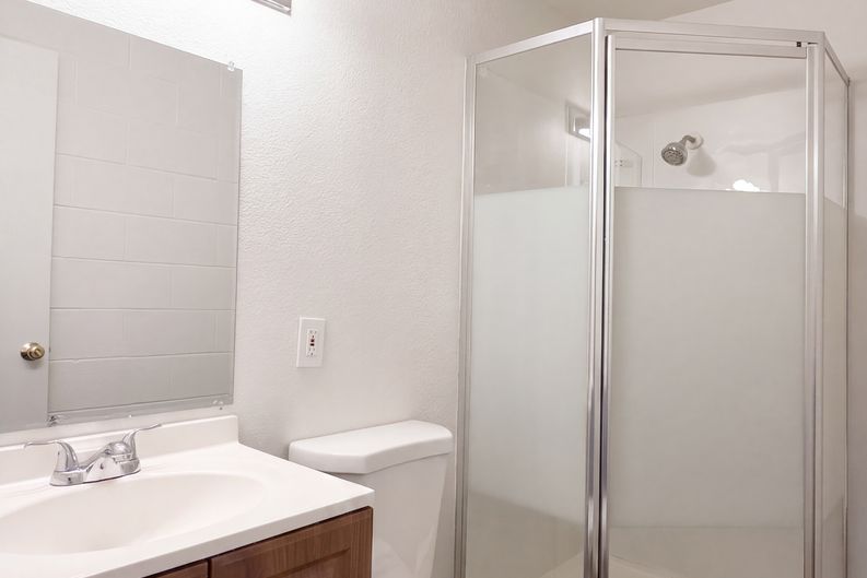 Photo 8 of 37 of 6121 Jones Cir, Las Vegas, NV