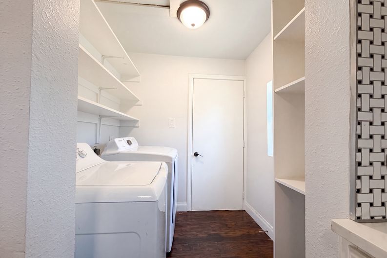 Photo 14 of 17 of 2832 Avenue I, Fort Worth, TX