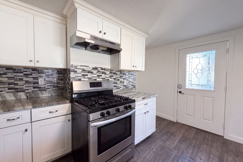Photo 10 of 33 of 103 Goodridge St, Lynn, MA