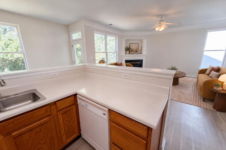 Photo 9 of 35 of 4735 Nijinsky Ct, Charlotte, NC