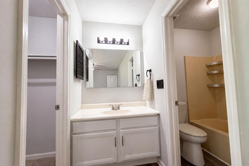 Photo 14 of 17 of 2577 Previs Rd, Fayetteville, NC