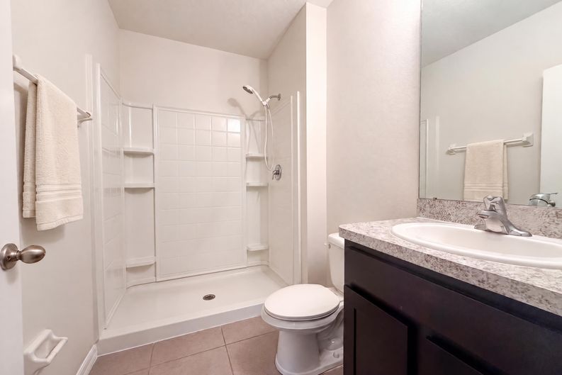 Photo 9 of 30 of 16805 Trite Bend St, Wimauma, FL