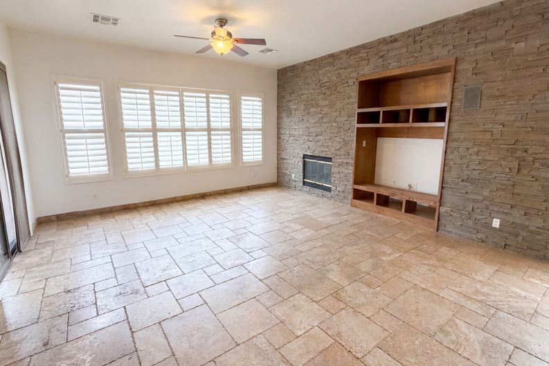 Photo 3 of 122 of 40003 N Majesty Trl, Anthem, AZ