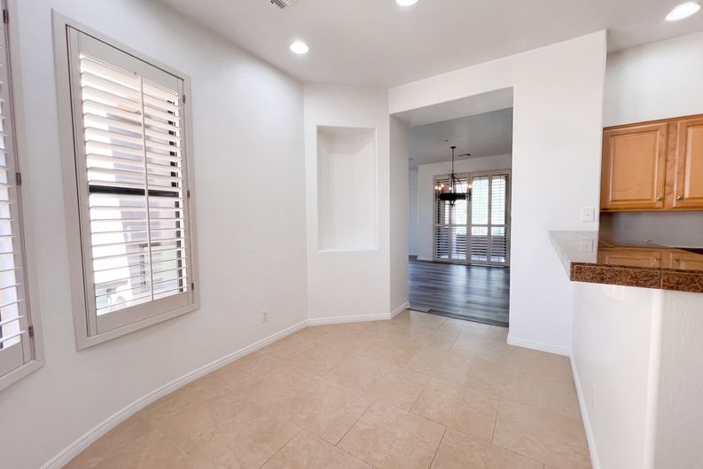 Photo 7 of 27 of 19550 N Grayhawk Dr, Scottsdale, AZ