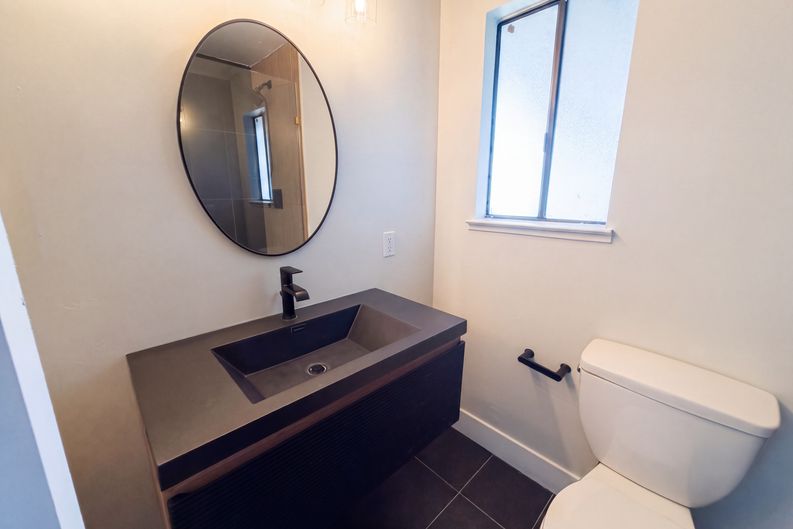 Photo 27 of 46 of 6005 La Castana Way, Sacramento, CA