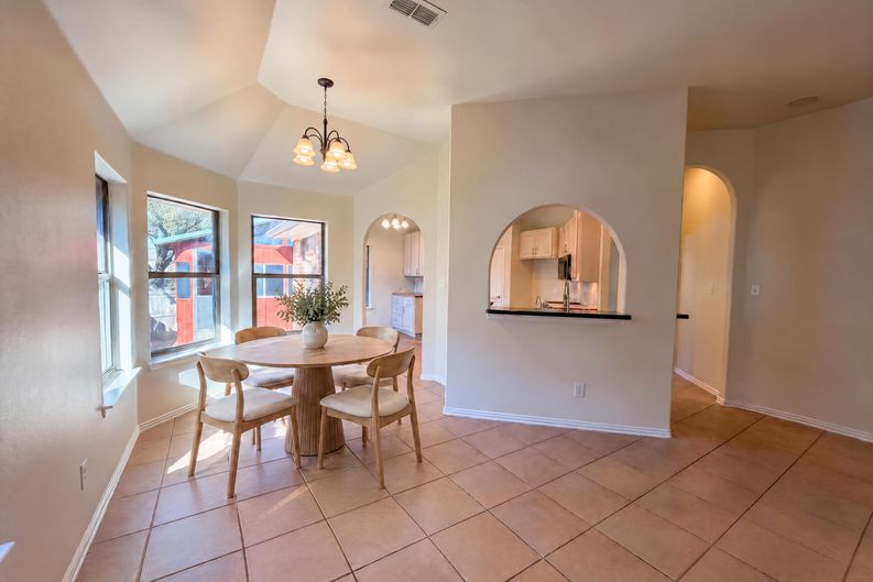Photo 9 of 21 of 2961 Salado Trl, Fort Worth, TX