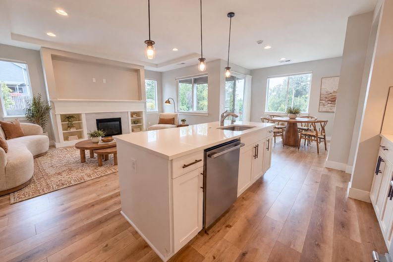 Photo 14 of 17 of 614 SW 49th Dr, Gresham, OR
