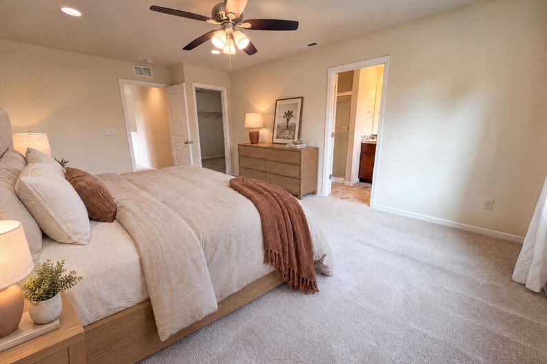 Photo 4 of 21 of 13875 SE Kingsfisher Way, Happy Valley, OR