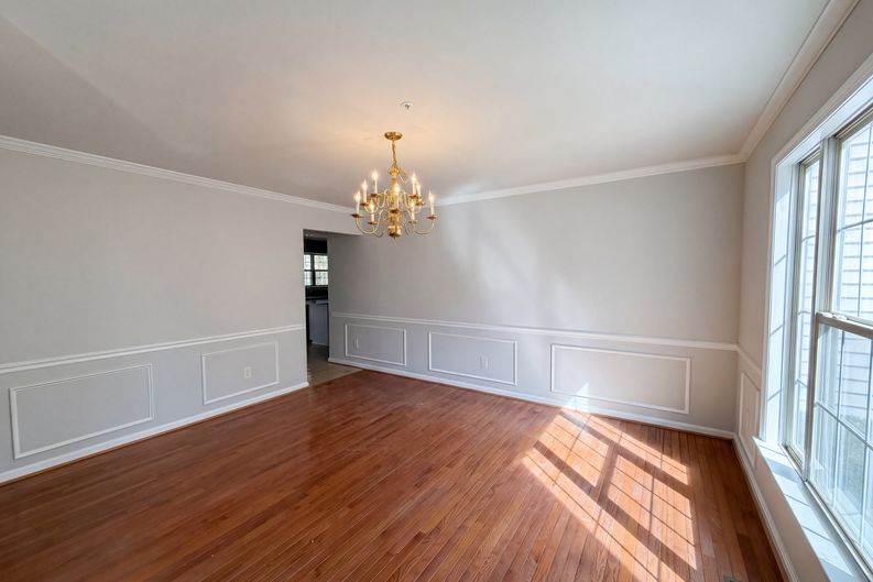 Photo 8 of 31 of 12608 Quarterhorse Dr, Bowie, MD