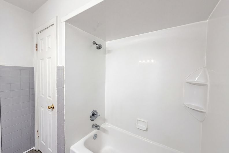 Photo 19 of 21 of 1607 N 17th St, Belleville, IL