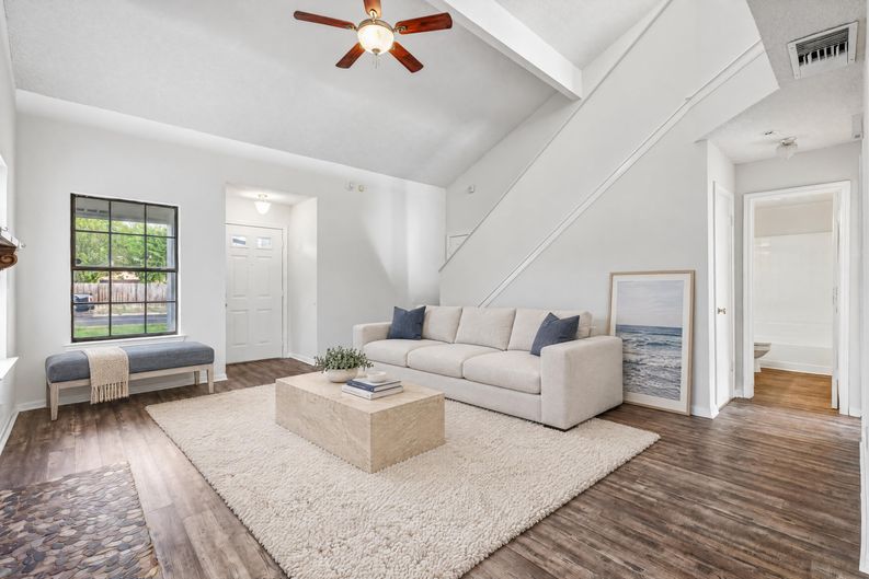 Photo 9 of 22 of 4508 Mesa Dr, Killeen, TX
