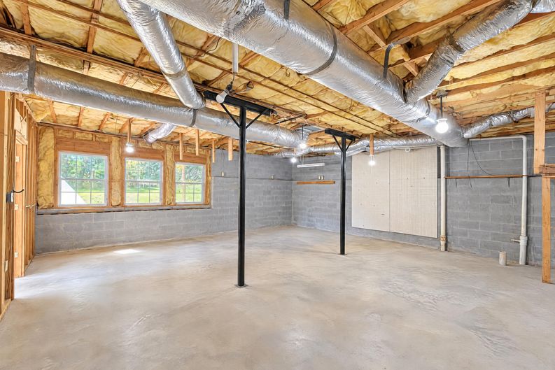 Photo 20 of 26 of 8619 Foxridge Dr, Winston, GA