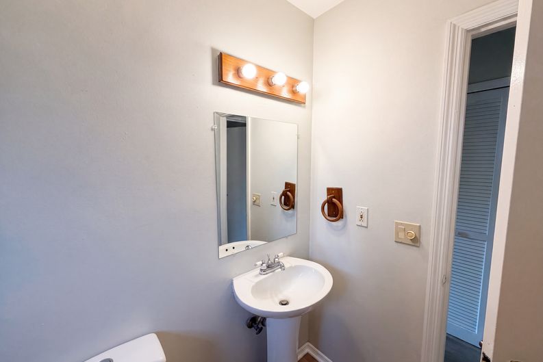 Photo 17 of 21 of 466 Leland Dr, Deltona, FL