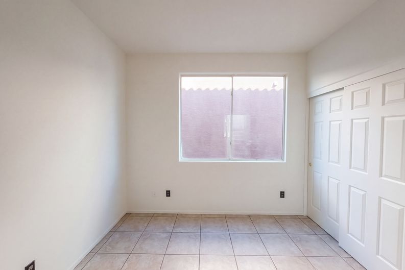 Photo 8 of 22 of 5083 Sagelyn St, Las Vegas, NV